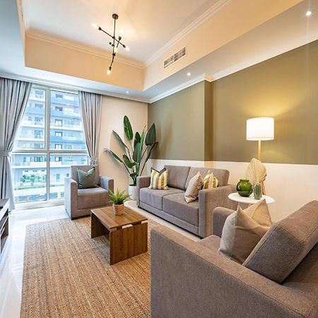 Luxe Apartments Near Dubai Mall Burj Khalifa Pool Gym Parking ภายนอก รูปภาพ