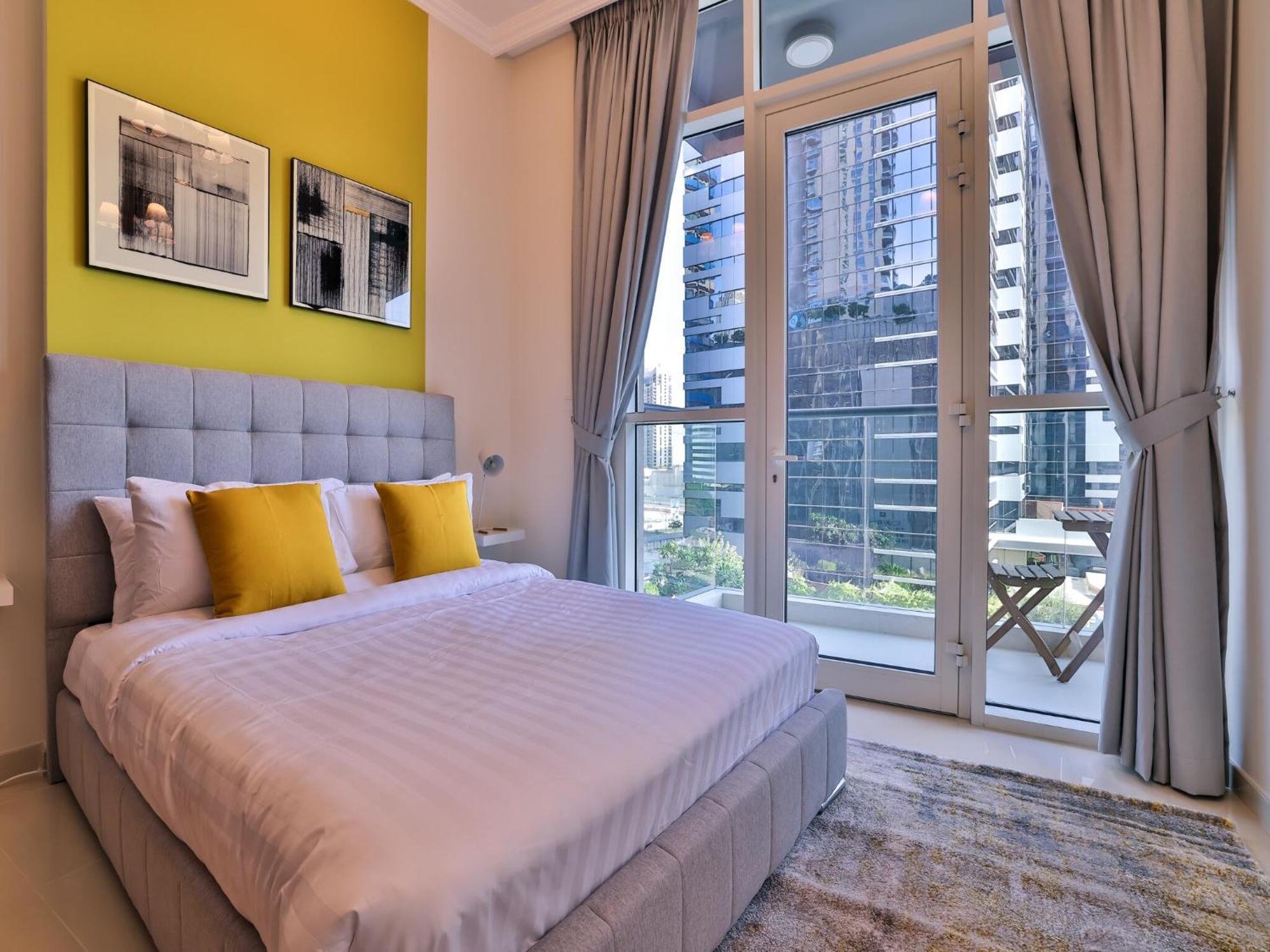 Luxe Apartments Near Dubai Mall Burj Khalifa Pool Gym Parking ภายนอก รูปภาพ