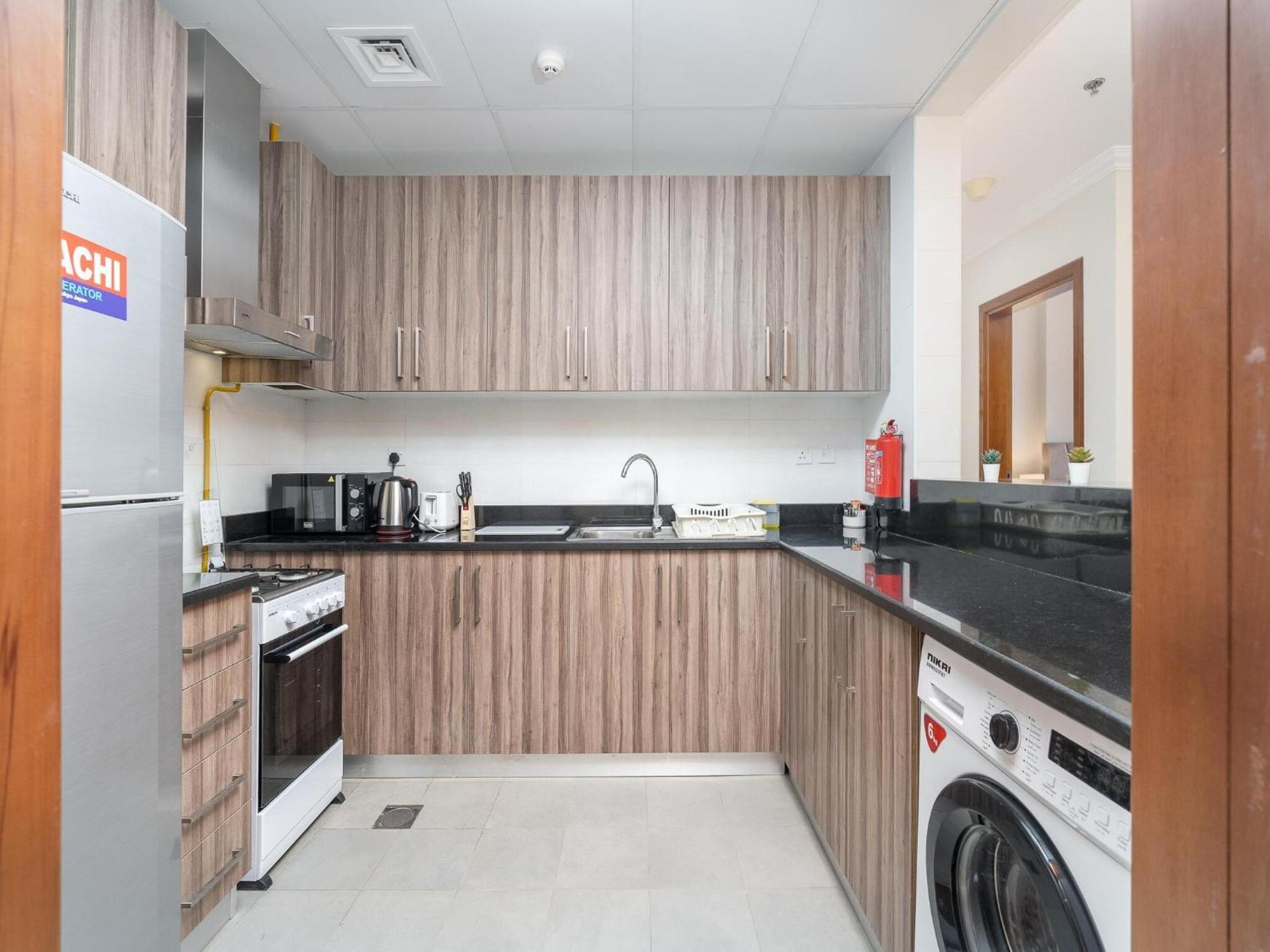 Luxe Apartments Near Dubai Mall Burj Khalifa Pool Gym Parking ภายนอก รูปภาพ
