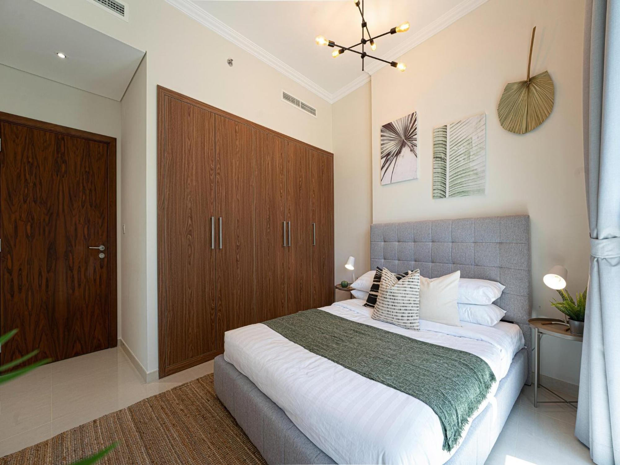 Luxe Apartments Near Dubai Mall Burj Khalifa Pool Gym Parking ภายนอก รูปภาพ