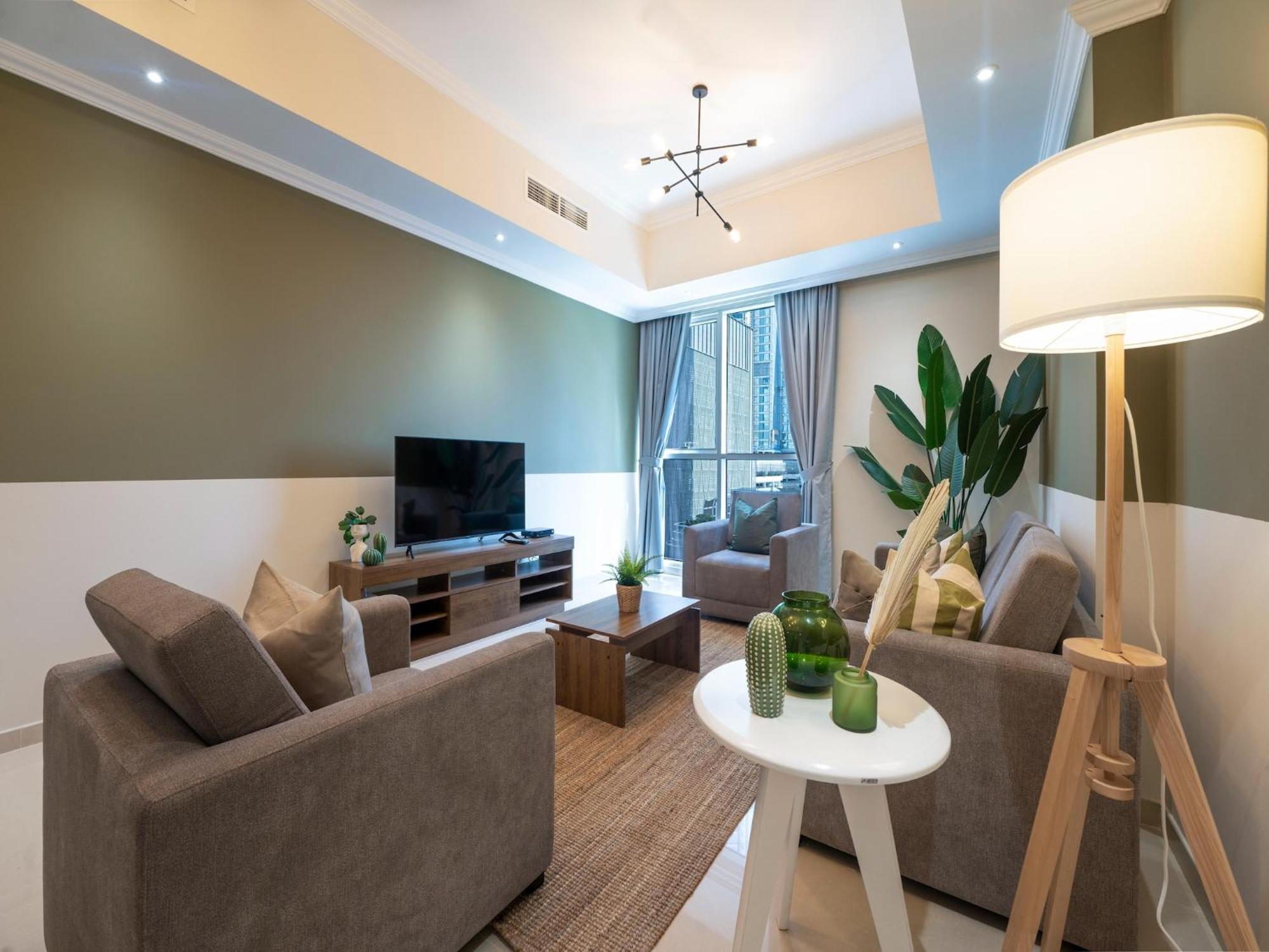 Luxe Apartments Near Dubai Mall Burj Khalifa Pool Gym Parking ภายนอก รูปภาพ